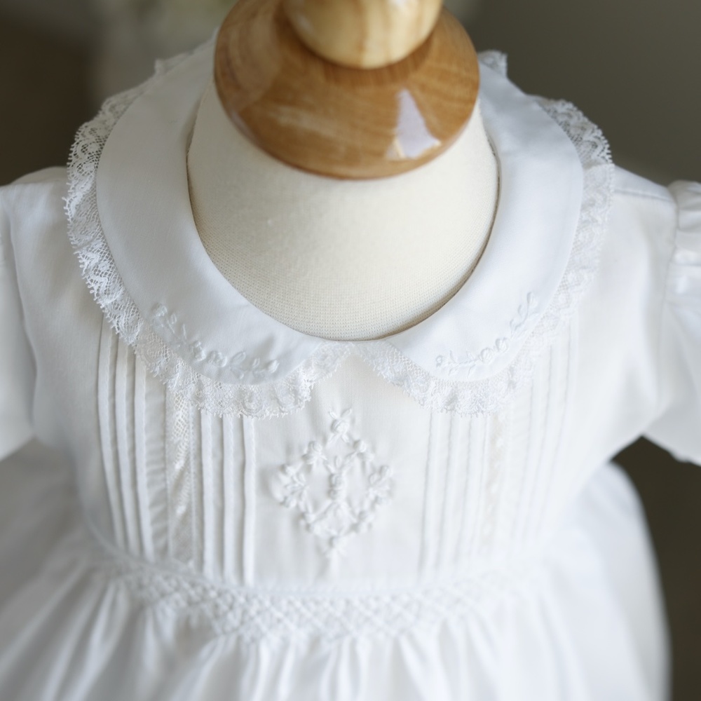 Feltman Brothers White Dress Smocked Flower Girl Perfect New Beautiful!! - Picture 5 of 8